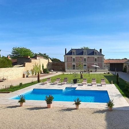 Bed and Breakfast La Galuche Angliers  Экстерьер фото